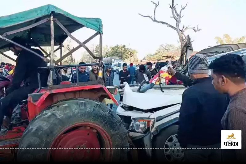 Sonbhadra Accident: कुंभ से लौट रहे श्रद्धालुओं की बोलेरो व ट्रेलर में भीषण टक्कर, शिक्षक समेत 4 की मौत, डिप्टी CM ने जताया दुःख