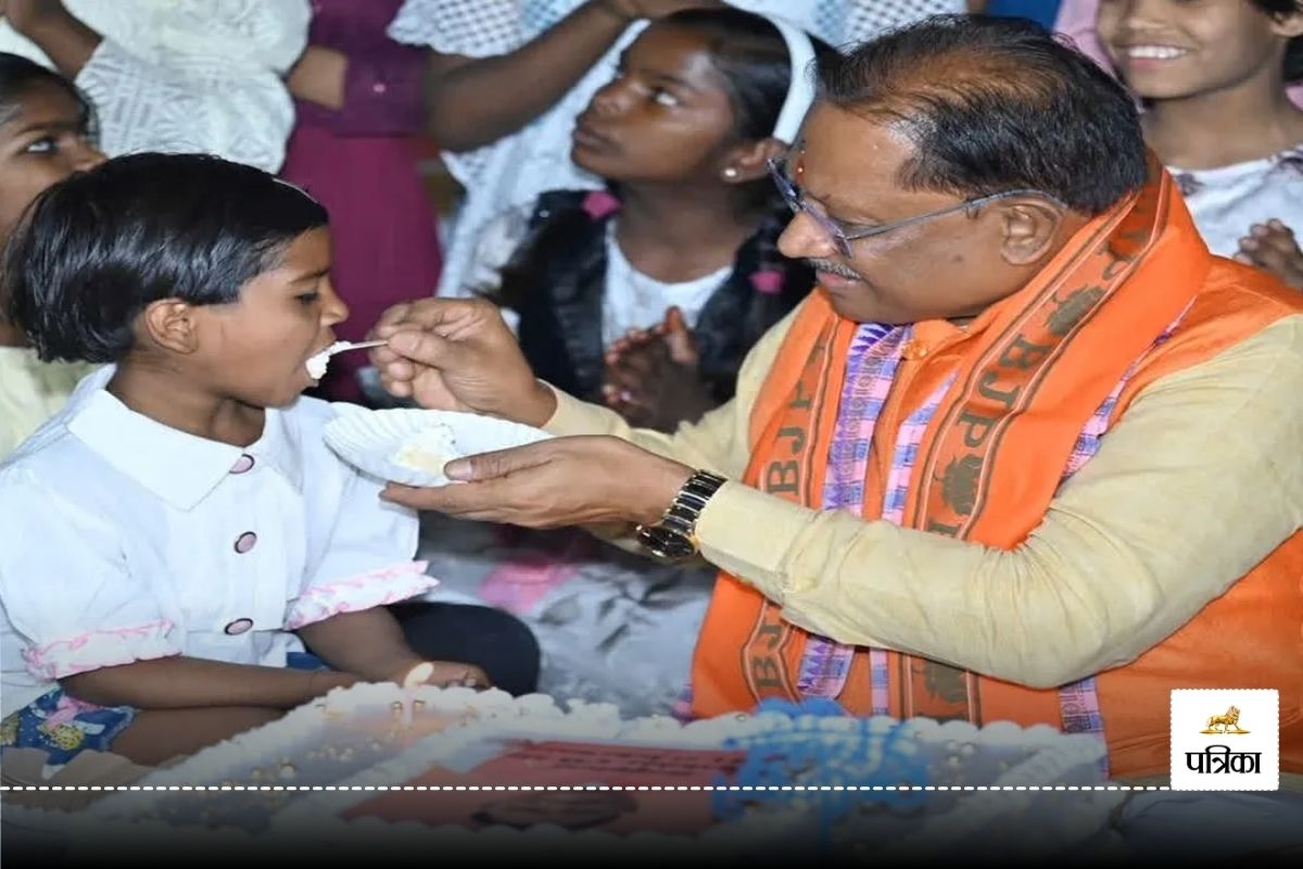 CG News: CM ने नन्ही मुस्कानों के साथ मनाया अपना जन्मदिन, बालिका गृह को दिए 10 लाख रुपए…
