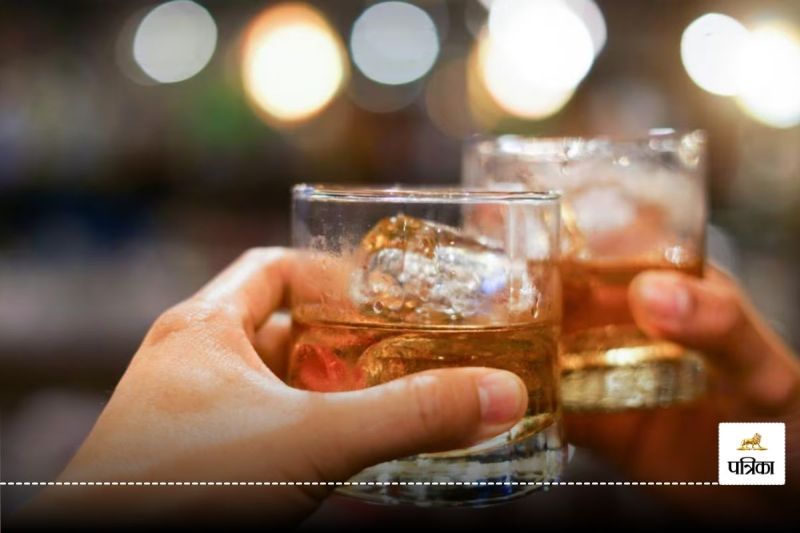 CG Mahua Liquor: 20 रुपए गिलास महुआ शराब पीने से दो भाइयों की मौत, ग्रामीण बोले- गली-गली में बिक रही शराब