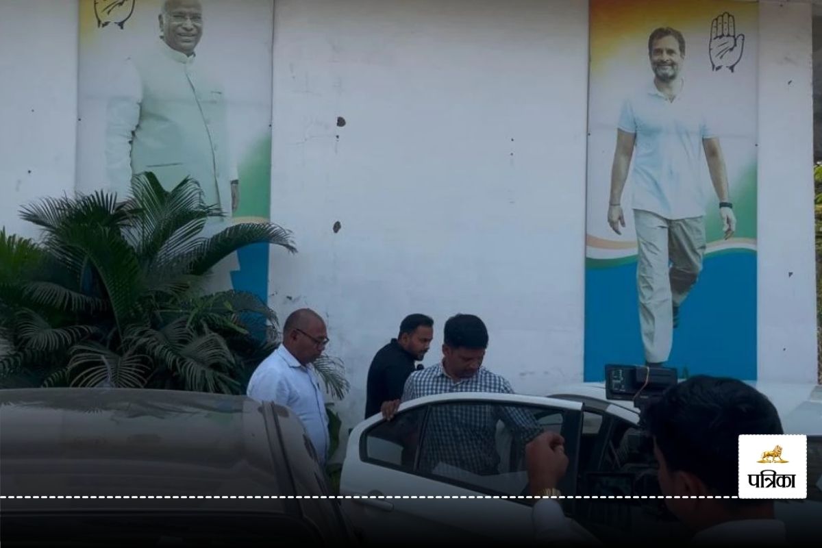 CG Liquor Scam: कांग्रेस भवन में ED की दबिश, शराब घोटाला केस में PCC महामंत्री को समन जारी, देखें VIDEO