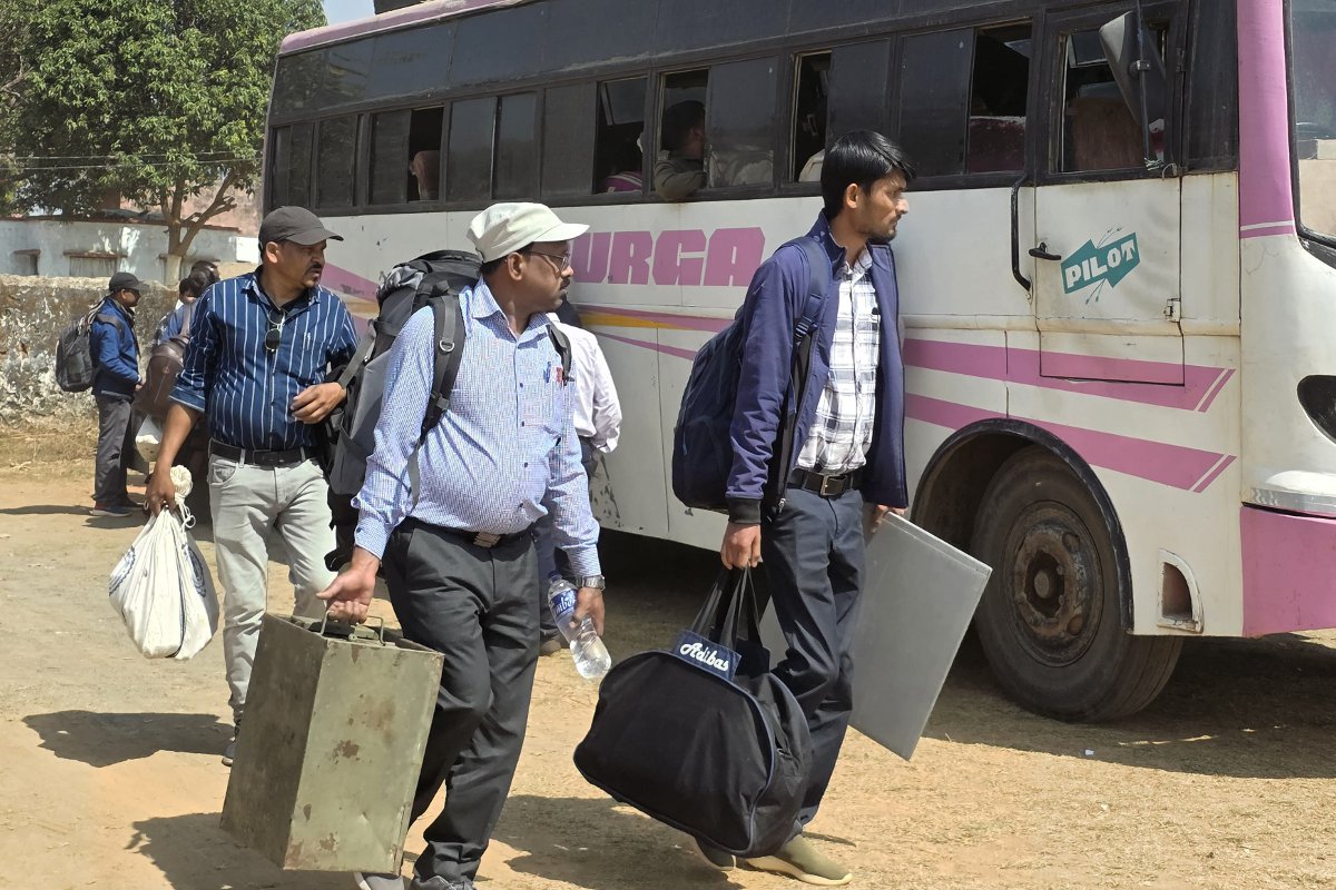 CG Panchayat Election 2025: बतौली व लुंड्रा में मतदान कल, 119 सरपंच और 3 जिला पंचायत सदस्य के लिए होना है चुनाव