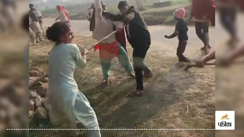 Fierce fighting with sticks between two parties in Amroha