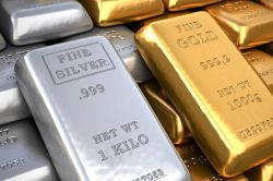 Gold Silver Price: 5 सालों में डबल हुई सोने की कीमत, चांदी के दामों में भी उछाल - image