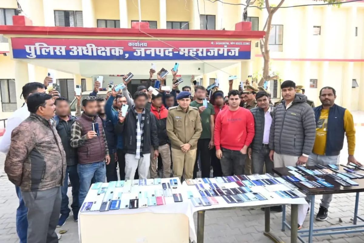 महराजगंज पुलिस की बड़ी सफलता, 151 मोबाइल धारकों के चेहरे पर लौटाई खुशियां