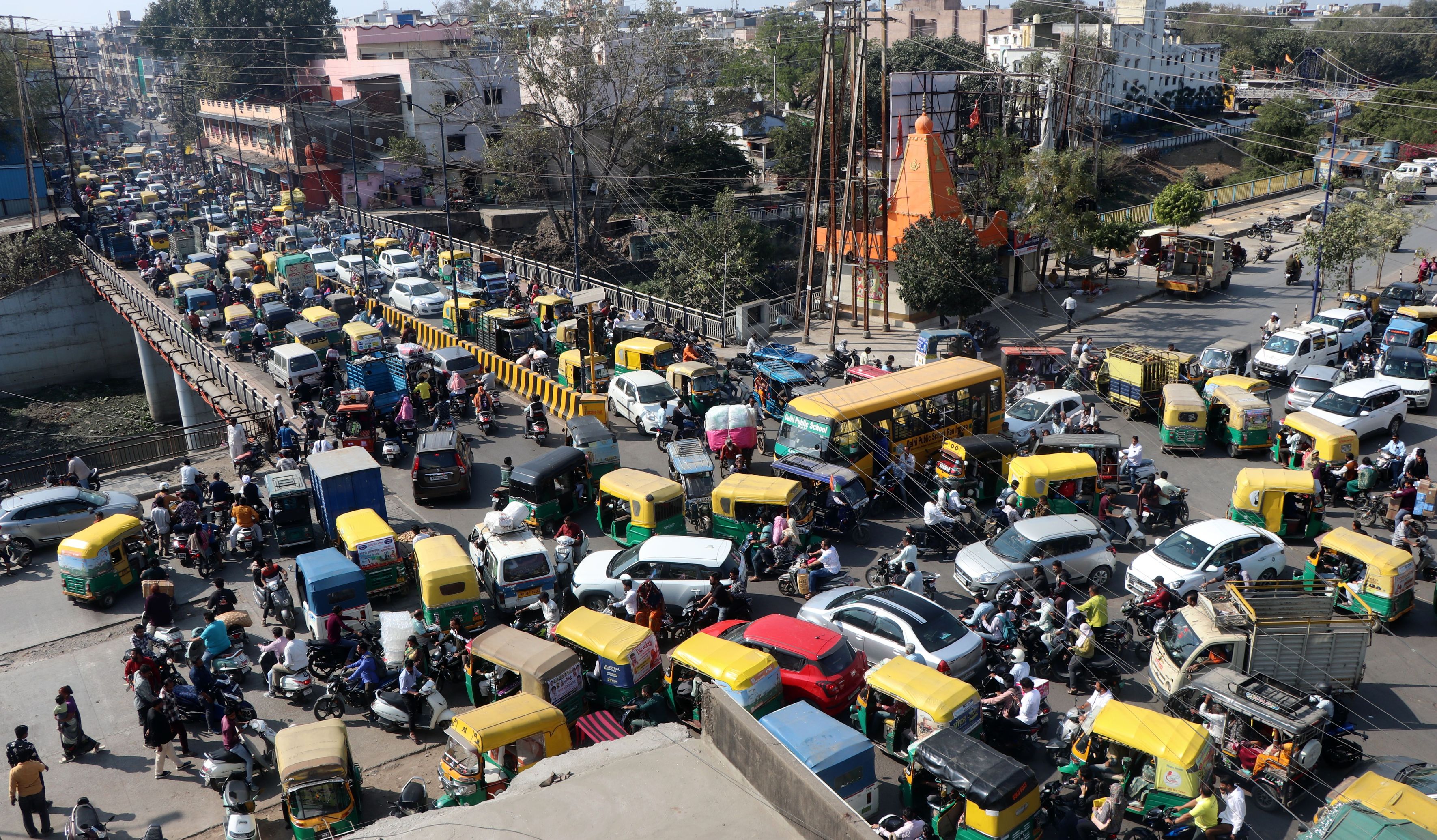 जीवन रेखा’ का रोका रास्ता, जवाहर मार्ग की निकली जान