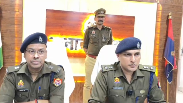 खुलासा करते पुलिस अधीक्षक दीपक भूकर 