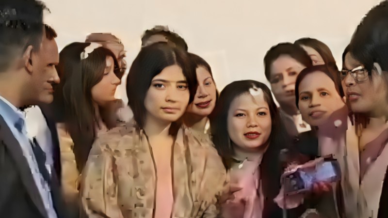 मांगलिक कार्यक्रम में पहुंची सांसद डिंपल यादव