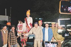 दूल्हे की घोड़ी लेकर भाग गए दबंग, ढूंढने में लगी पूरी पुलिस टीम, देर रात SP-SDM
की मौजूदगी में हुई शादी - image