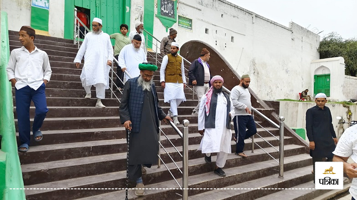 जमीयत उलमा-ए-हिंद ने संभल हिंसा में मरने वालों को दी आर्थिक मदद, एक-एक लाख रुपये
की सहायता की – Sambhal Violence