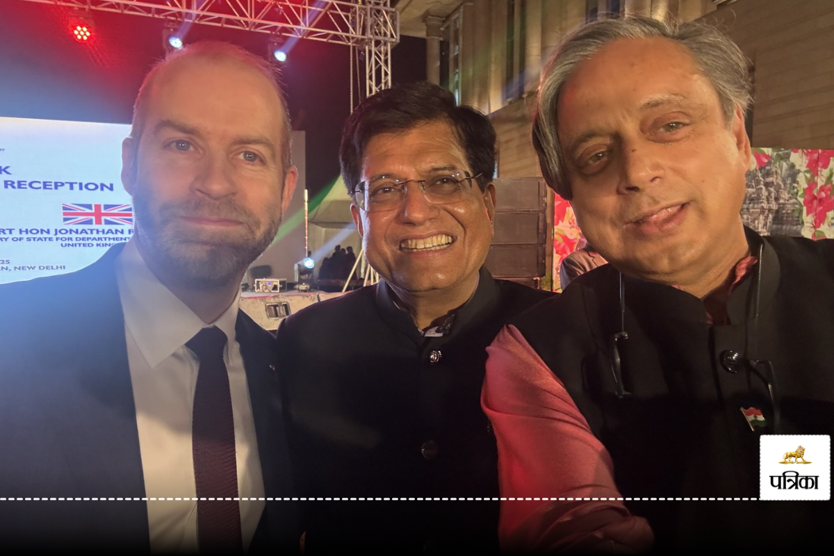‘मेरे पास और भी विकल्प’, इस बयान के बाद Shashi Tharoor ने पोस्ट की केंद्रीय
मंत्री Piyush Goyal के साथ सेल्फी