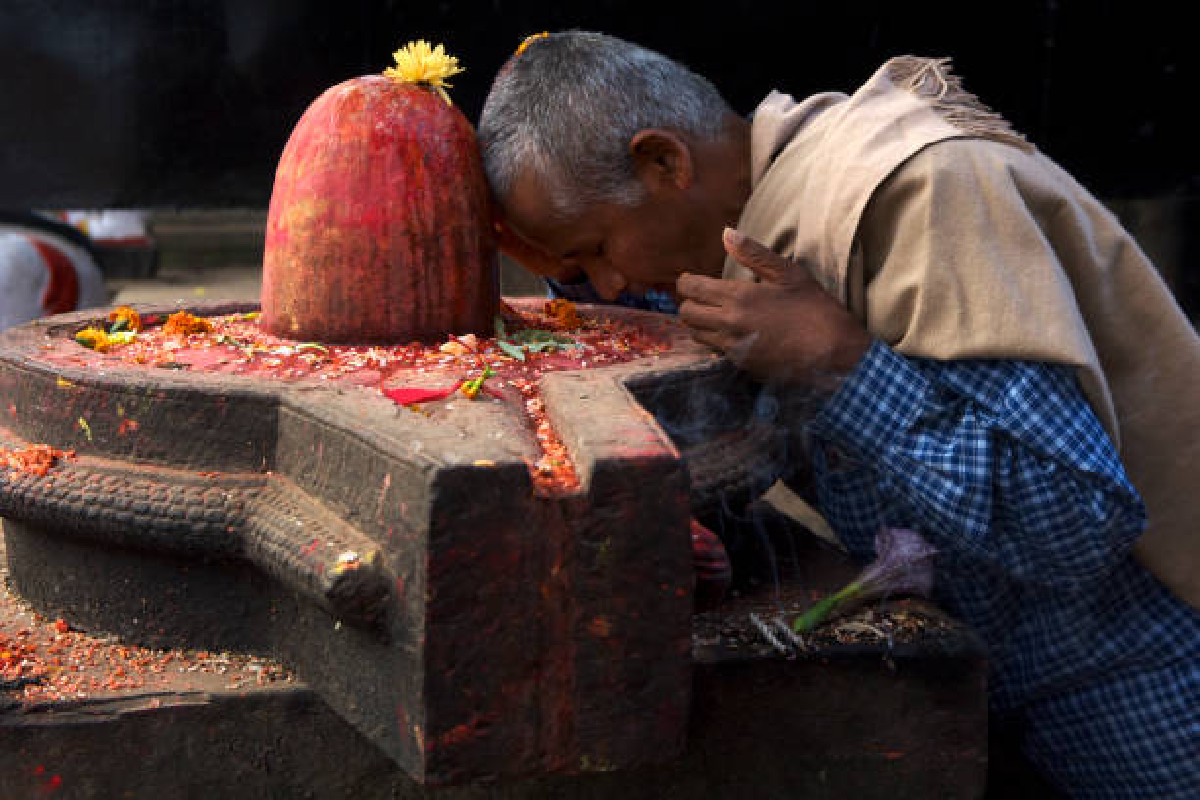 Maha Shivaratri Story: महाशिवरात्रि पर मिली थी ब्रह्माजी और केतकी को बड़ी सजा,
जानें शिव पुराण की कहानी