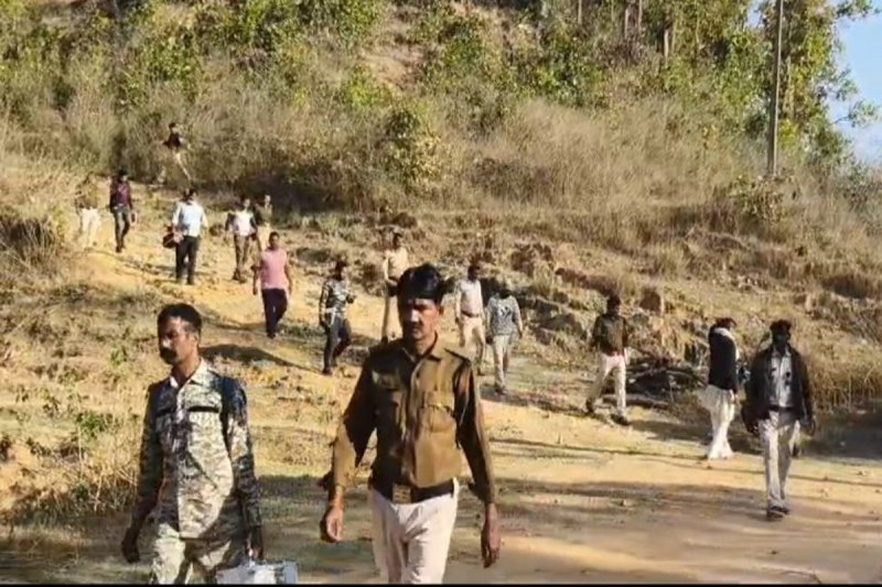 Mysterious murder: Video: यूपी के युवक ने छत्तीसगढ़ में पत्नी की हत्या कर जला दी लाश, फिर शहडोल GRP में जाकर कहा- ट्रेन से गुम हो गई