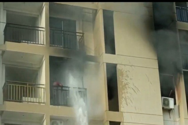 Lucknow Paarth Republic Apartment Fire