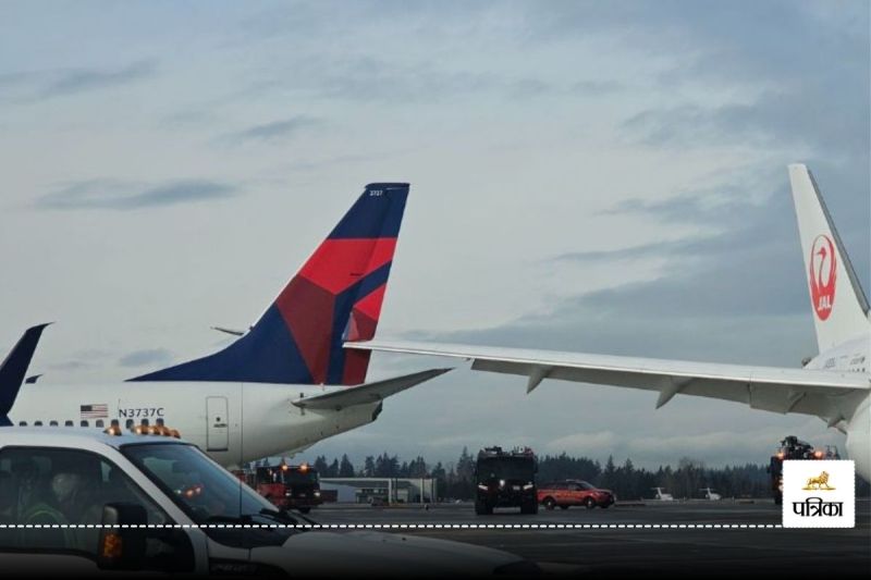 Japan Airlines Collide with Parked Delta Plane in USA carrying 327