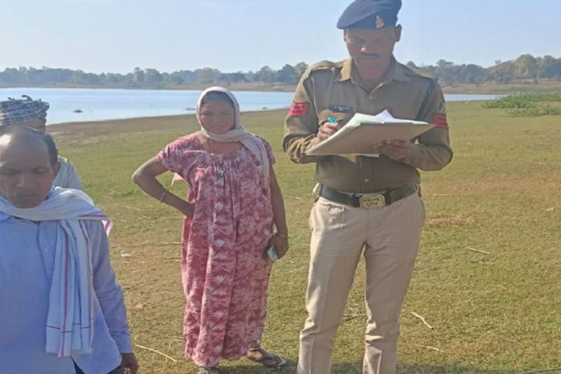 Drowned in dam: मछली पकडऩे गए व्यक्ति की बांध में डूबी मिली लाश, जाल में फंसा हुआ था पैर