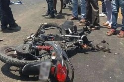 Rajasthan Accident: दर्दनाक सड़क हादसे में 4 बेटियों के पिता की मौत, मां ICU
में, हर किसी की आंख हुई नम - image