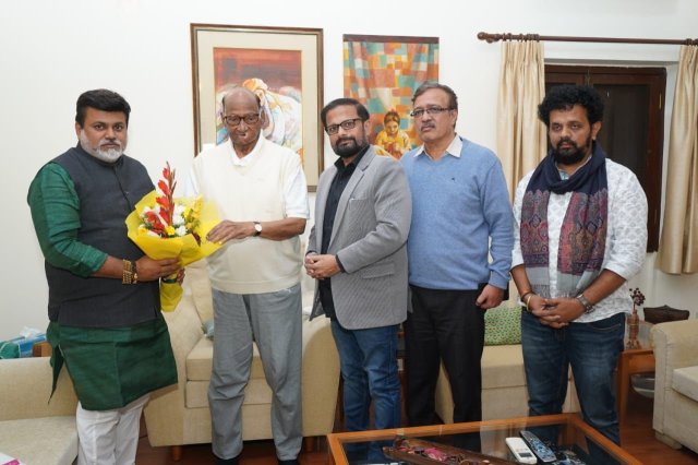 Sharad Pawar with Shiv Sena leaders