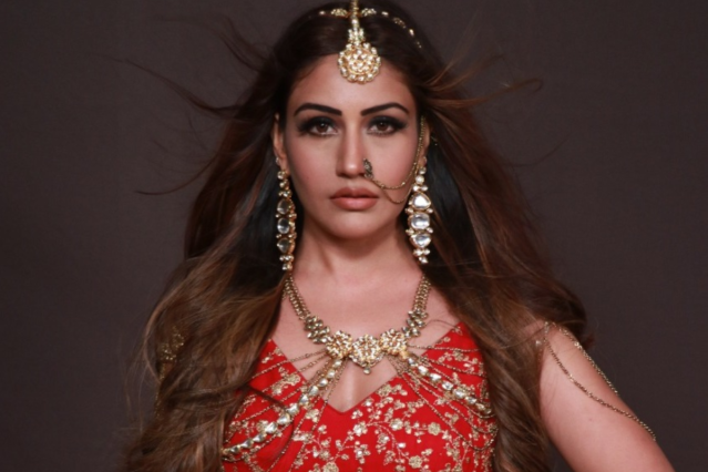 Surbhi Chandna Naagin 5