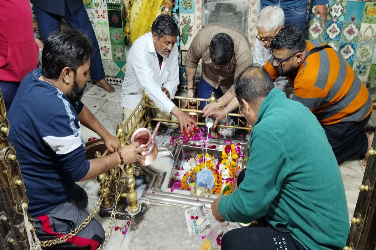 152 साल बाद ग्रहों का दुर्लभ संयोग, महाशिवरात्रि पर पिता-पुत्र कुंभ और
गुरु-शिष्य मीन राशि में रहेंगे एक साथ