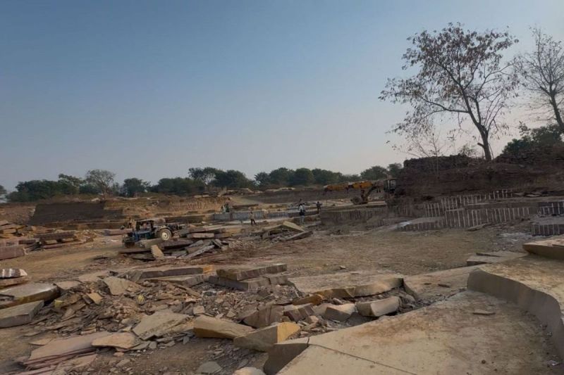 Illegal mining was going on on Naya Nagar Bilanaam land since the year 2021