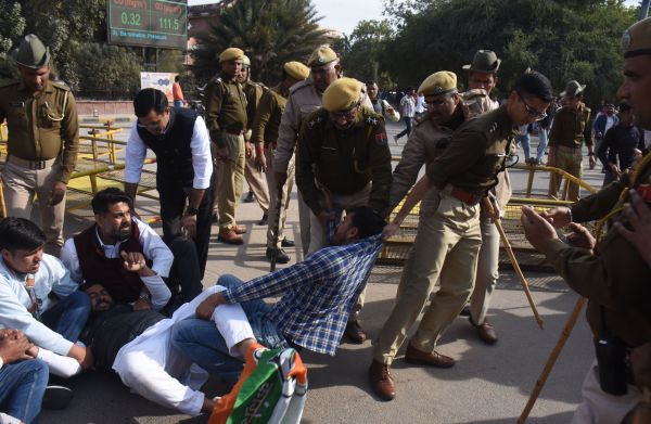 The police lathicharged