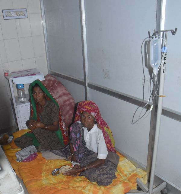 Safety of patients at stake, two on one bed