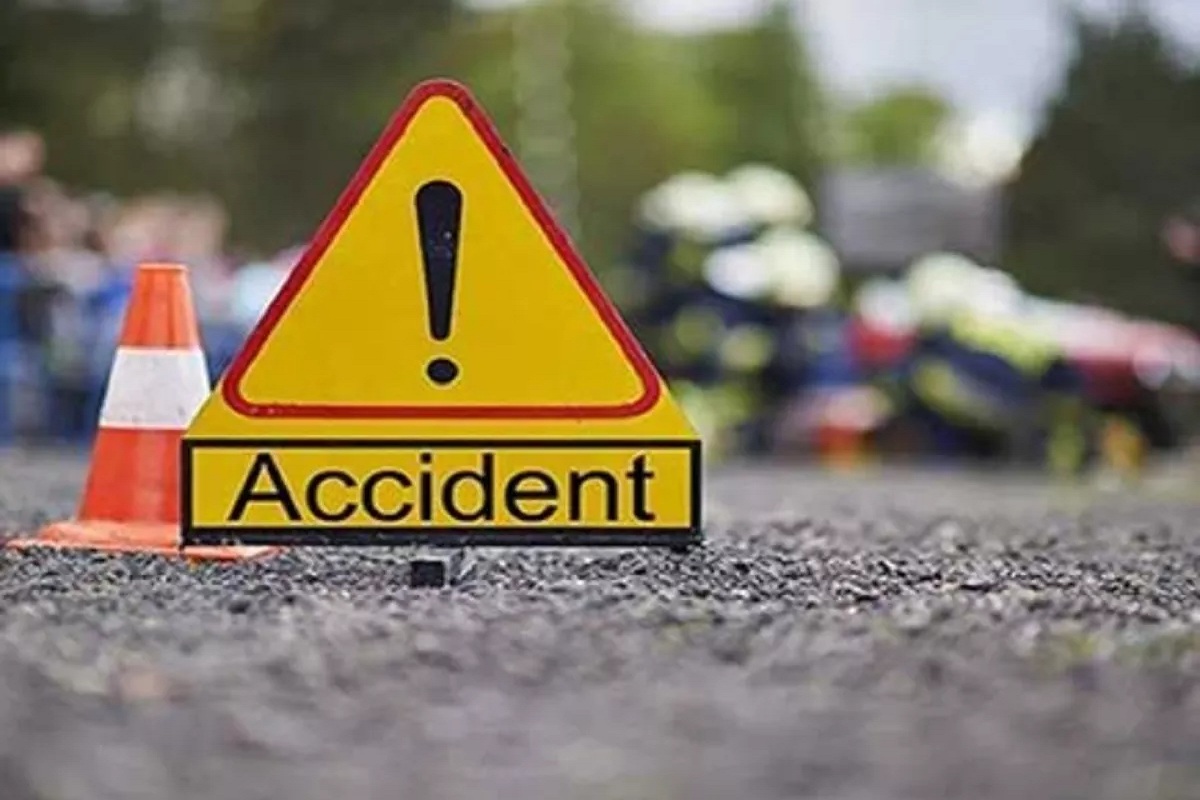 Road Accident: दर्दनाक हादसा! सड़क किनारे खड़ी कार को स्कॉर्पियो ने मारी ठोकर,
मौके पर ही महिला की मौत