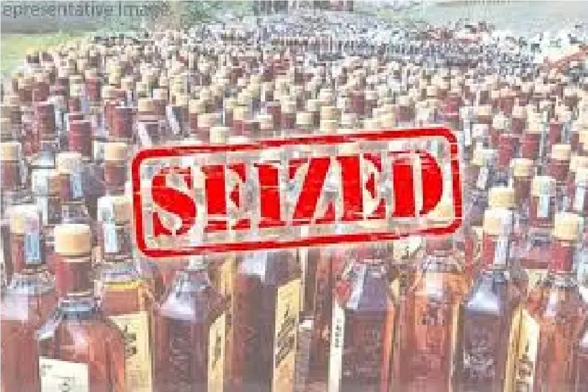 Liquor Siezed in CG: 37 लीटर अवैध शराब करते थे बिक्री, पुलिस ने मारा छापा, तीन आरोपी गिरफ्तार
