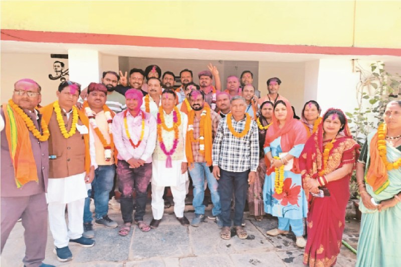 Bemetara Nikay Chunav 2025: जिस नगर पंचायत में माँ सफाई कर्मी, अब बेटा अध्यक्ष पद की संभालेगा जिम्मेदारी..