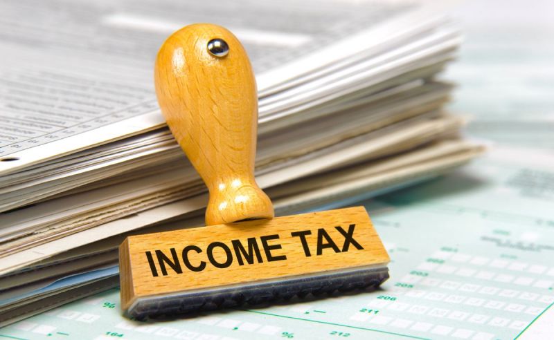 Income Tax Department sent a notice of 46 crores to a cook of Gwalior