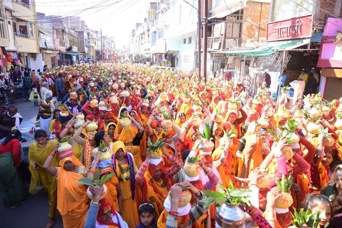 कलश यात्रा के साथ रुद्र महायज्ञ प्रारंभ