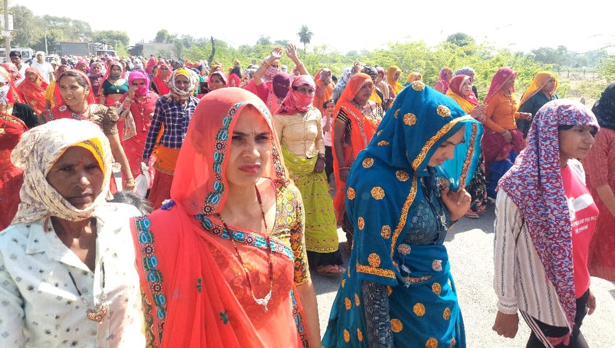 नईनाथ धाम की पदयात्रा में उमड़ा श्रद्धा का सैलाब