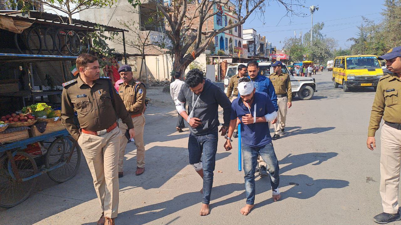एसआइ को पीटने वाले आरोपी गिड़गिड़ाए… ‘साहब गलती हो गई, अब कभी ऐसा नहीं करेंगे’