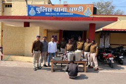 सीहोर मंड़ी थाना पुलिस को मिली सफलताः दो दुकानों से 70 हजार के कपड़े और 45 हजार की
गजक चुराने वाला आरोपी गिरफ्तार - image