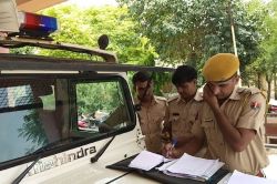 Rajasthan: बेटी के बलात्कार के बाद पुलिस की लापरवाही से आहत पिता ने कर लिया
सुसाइड! - image