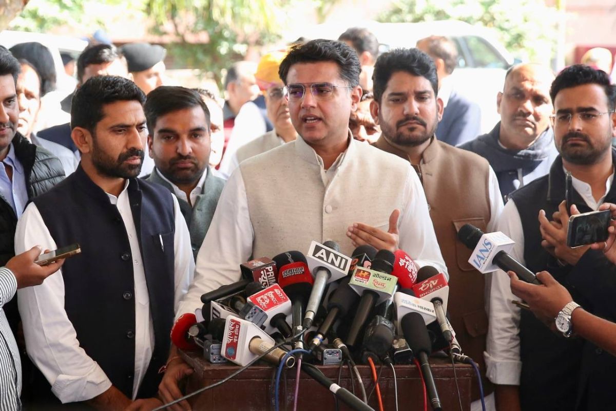 राजस्थान में MLA की गिरफ्तारी पर पायलट की एंट्री, बता गए जनता के जेहन में क्या
है?