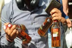 Liquor Price: बढ़ सकते हैं शराब के दाम! कमाई का टारगेट 12 हजार 500 करोड़ करने की
तैयारी में सरकार - image