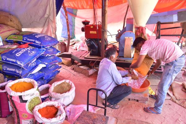 Such faith in the chilli fair of Nagaur, buyers coming from far away places, purity made its mark