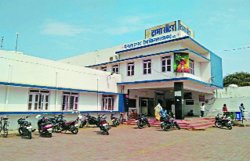जिला अस्पताल के नलकूप अभी से देने लगे जवाब, हो रही पानी की परेशानी - image