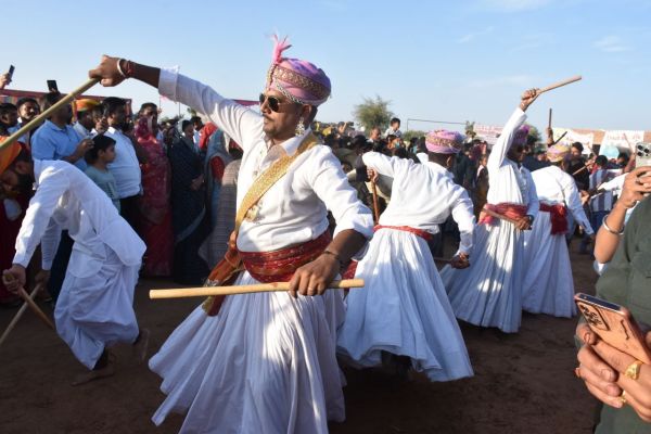 Dandiya festival in Nagaur: Dandiya performed with enthusiasm, crowd gathered