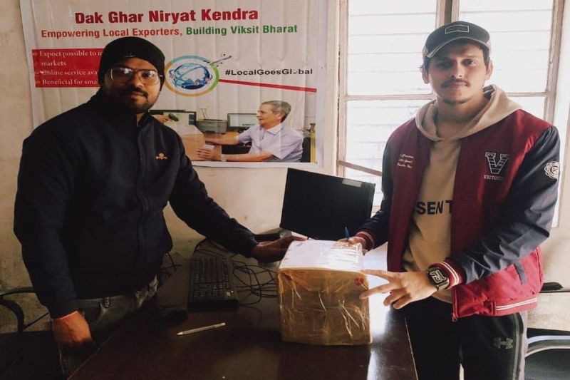 अब सात समंदर पार भी खाएं मां के हाथ से बने लड्डू और नमकीन Now eat laddus and namkeen made by mother even across the seven seas