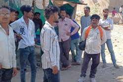 खेत से हार्वेस्टर निकलने के विवाद में कुल्हाड़ी मार कर हत्या - image