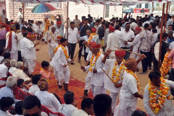 Dandiya festival in Nagaur: Dandiya performed with enthusiasm, crowd gathered