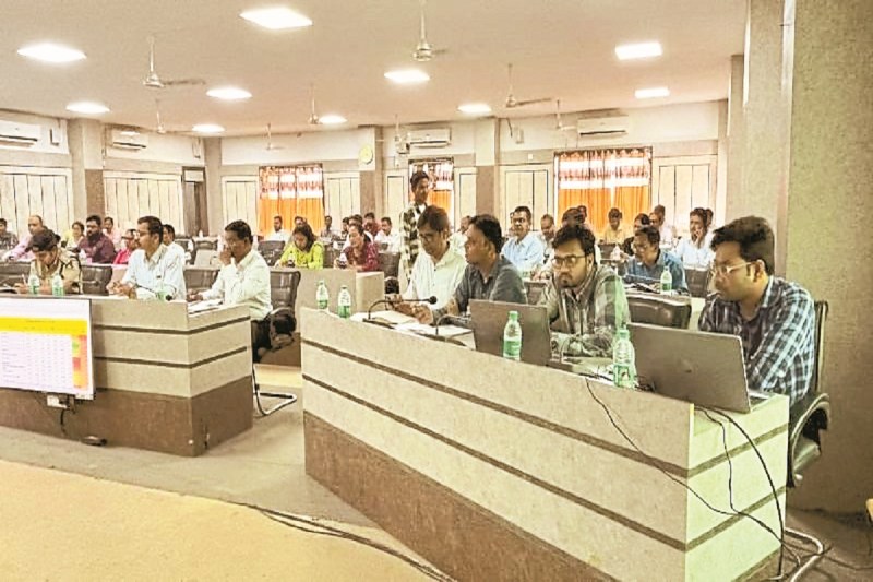 CG News: संभाग स्तरीय महोत्सव 1 से 3 अप्रैल तक, विशेष अधिकारी रहेंगे तैनात