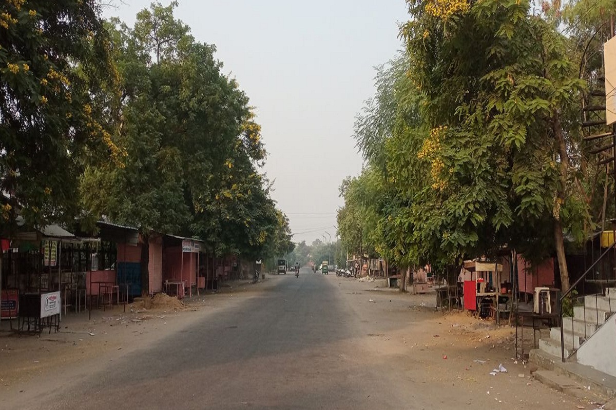 Rajasthan Weather : जयपुर में कड़ाके की सर्दी लौटी, आज सुबह ठंड से कांपते नजर आए लोग