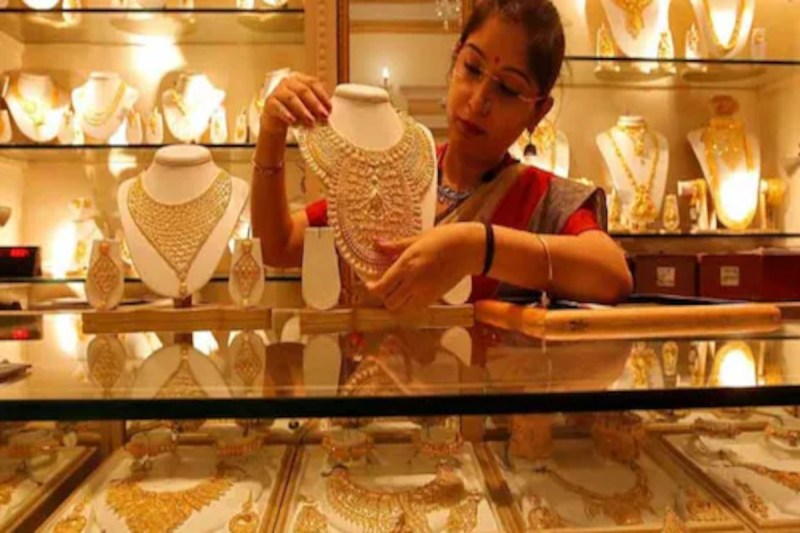 24 कैरेट गोल्ड ₹92,300 के पार, चांदी ने भी तोड़ा रिकॉर्ड
