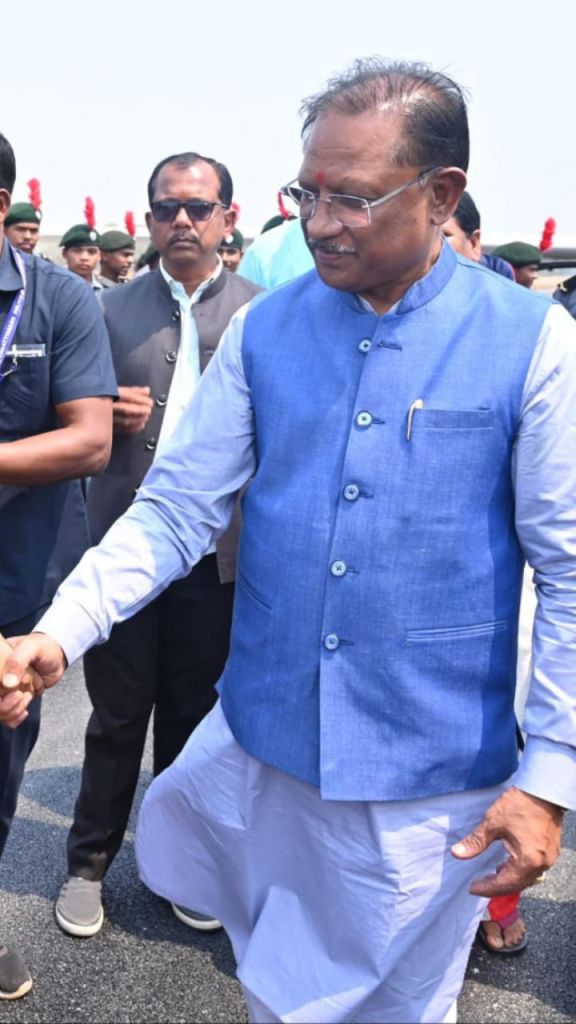 जशपुर में विमान उड़ान ट्रेनिंग सेंटर का शुभारंभ, CM साय ने NCC कैडेट्स का बढ़ाया उत्साह