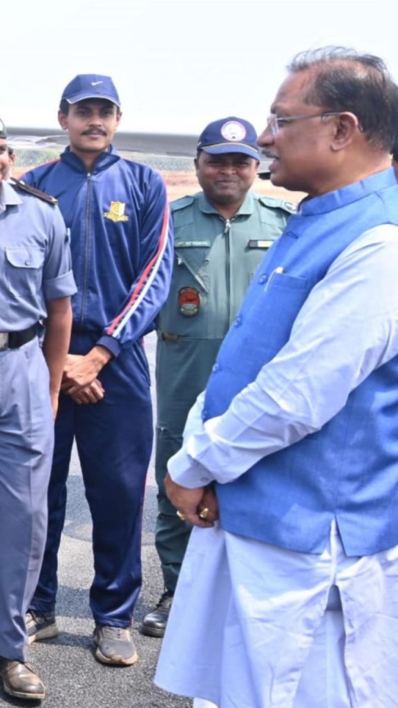 जशपुर में विमान उड़ान ट्रेनिंग सेंटर का शुभारंभ, CM साय ने NCC कैडेट्स का बढ़ाया उत्साह