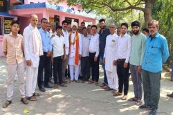मां नर्मदा परिक्रमा से लौटे श्रद्धालु का ग्रामीणों ने किया स्वागत - image
