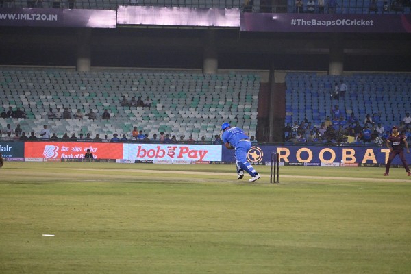 IML 2025: "क्रिकेट के भगवान" सचिन तेंदुलकर से मिलकर अच्छा लगा, CM साय ने खिलाड़ियों से की मुलाकात, देखें Photos